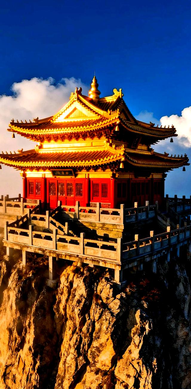 卡塔尔首次曝光乌代德基地遭袭画面 ｜ 澳门管家婆100精准香港?